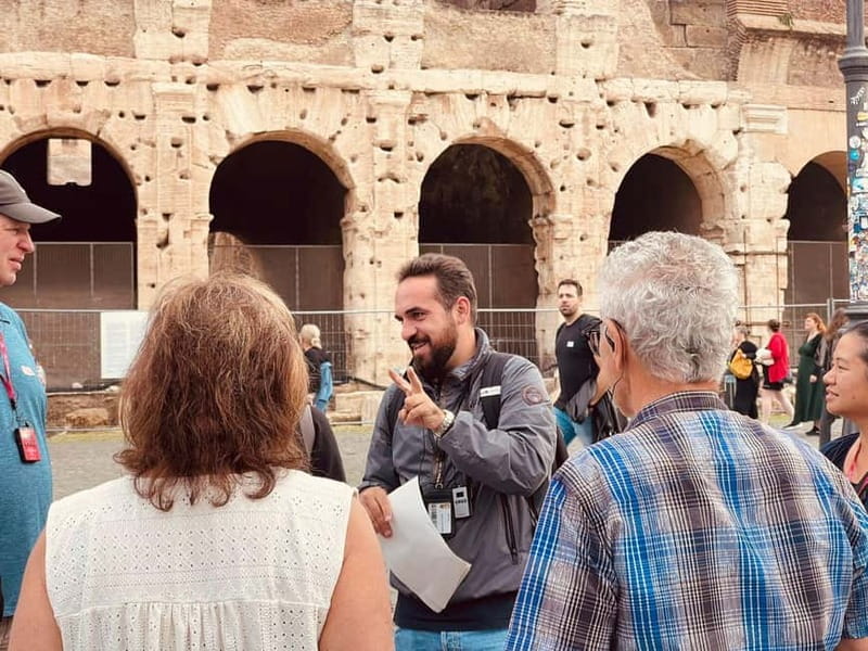 Rome: Colosseum Express Tour and Roman Forum Access - Roman Forum and Palatine Hill at your own pace: where to focus