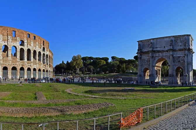 Rome: Colosseum Express Tour with Forum & Palatine Access - Palatine Hill Views and the Emperors’ Neighborhood