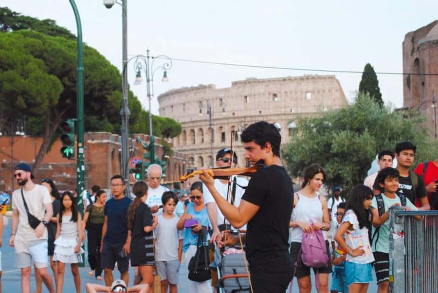 Rome: Colosseum, Forum & Palatine Hosted Entry Experience - Meeting Your Host and Getting In Smoothly at the Colosseum