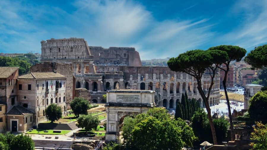 Rome: Colosseum, Forum, Palatine with Breakfast or Aperitif - Key highlights at a glance