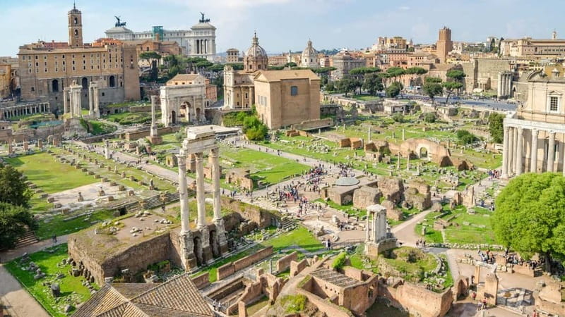 Rome: Colosseum Gladiator's Arena and Roman Forum Tour - Who should book this tour