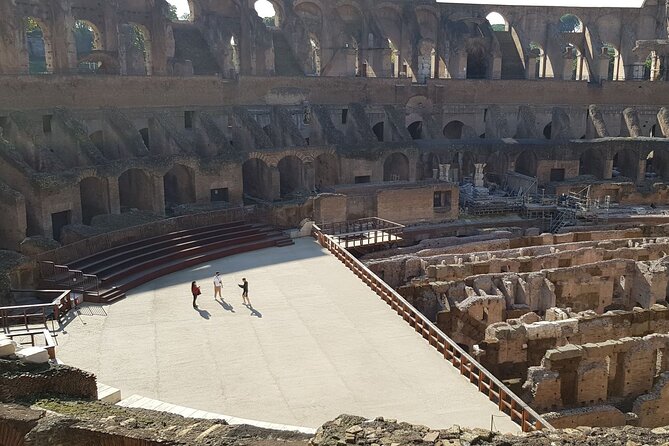 Rome: Colosseum, Palatine Hill and Roman Forum Guided Tour - Palatine Hill: Imperial Residences and the Oldest Settlement