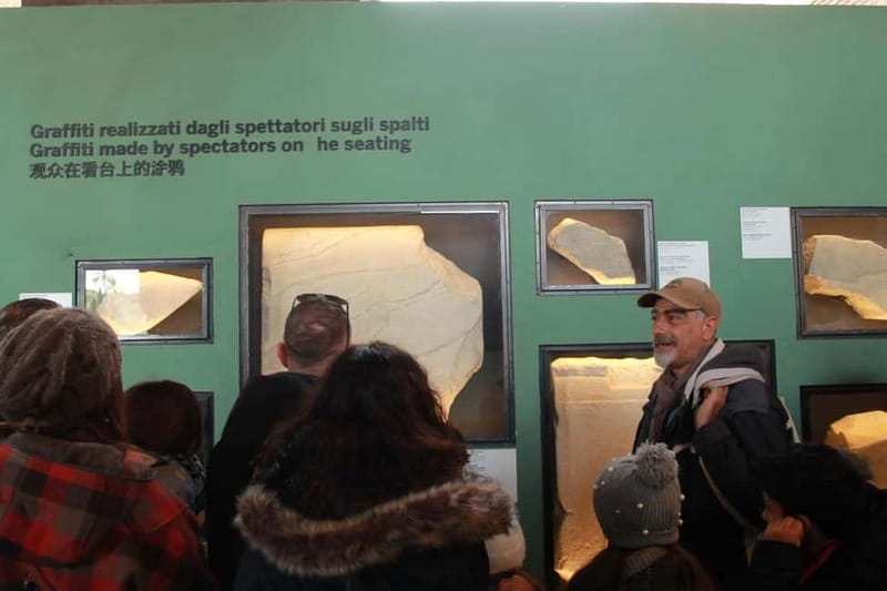 Rome: Colosseum, Palatine Hill and Roman Forum Guided Tour - Guide Power, Headsets, and How the 2.5 Hours Feel