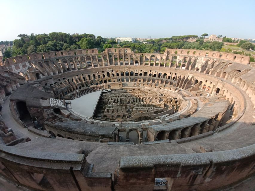 Rome: Colosseum, Palatine Hill, & Roman Forum Walking Tour - Colosseum, Forum, and Palatine Hill in one walk: what this combo delivers