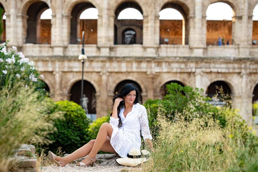 Rome: Colosseum Private Photoshoot - Price and time value: what $41 per person buys you