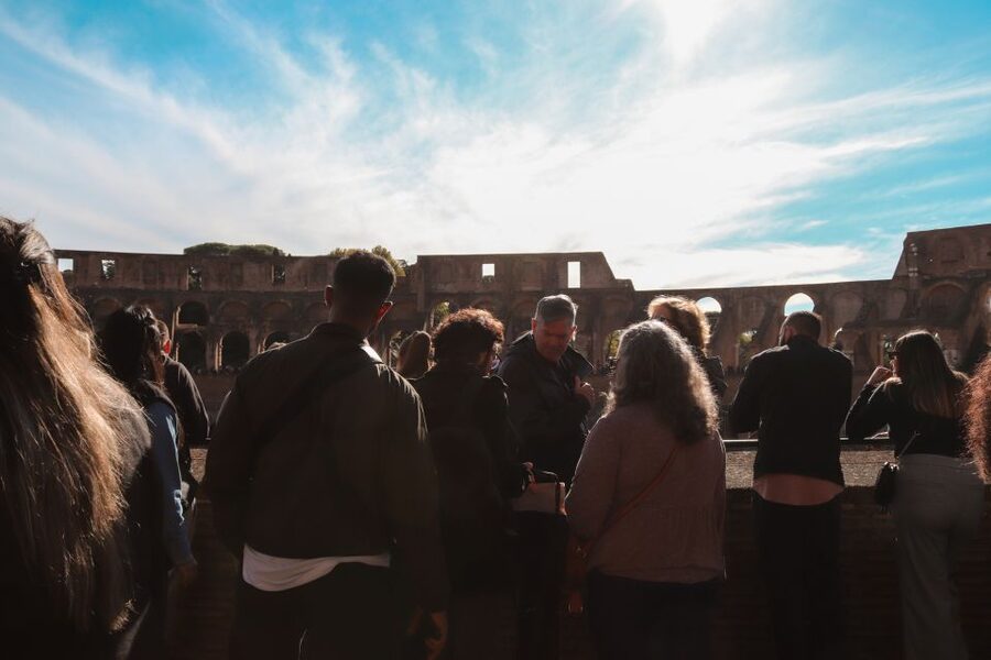 Rome: Colosseum, Roman Forum and Palatine hill guided tour - Who should book this tour