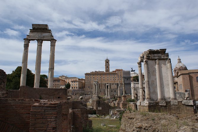 Rome: Colosseum, Roman Forum and Palatine Hill Private Tour - Entering the Colosseum and Making the Most of Your 1.5 Hours