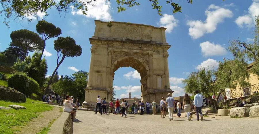Rome: Colosseum, Roman Forum, and Palatine Hill Tour - Meeting Point and the Real-Life Start of Your Visit