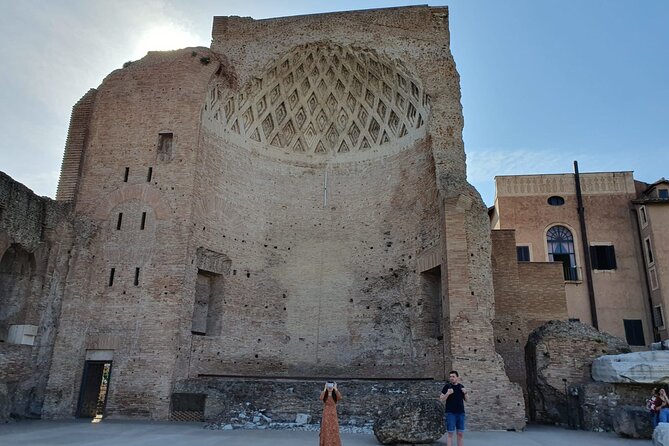 Rome: Colosseum, Roman Forum & Palatine Hill Experience - Palatine Hill Panoramas: Where Rome Starts to Make Sense