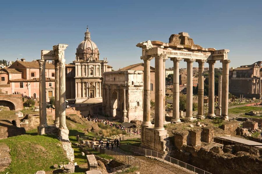 Rome: Colosseum, Roman Forum, Palatine Hill & Hop-on Hop-off - Mamertine Prison with an audio guide: where you set the mood for the Colosseum complex