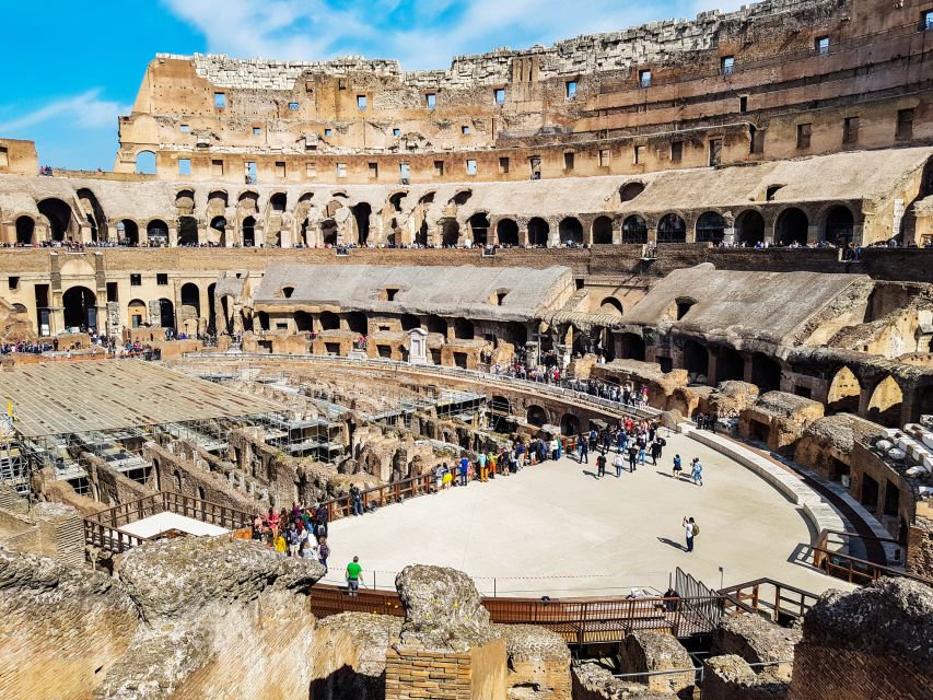 Rome: Colosseum, Roman Forum & Palatine Hill Tour - Meeting at Via delle Terme di Tito, 93 and passing security