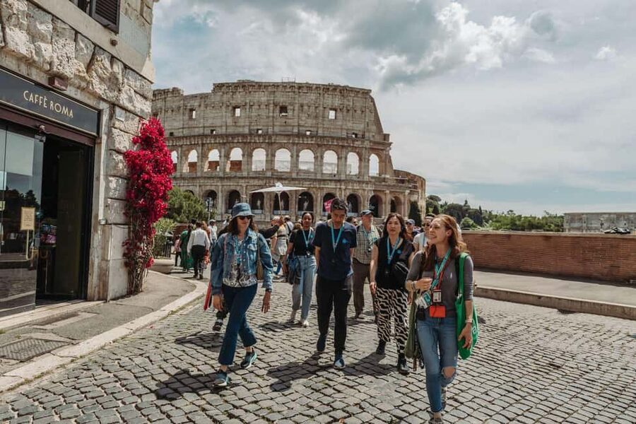 Rome: Colosseum, Vatican Museums & Historic Center in a Day - The Roman Forum Pass-By and the Value of an Overlook