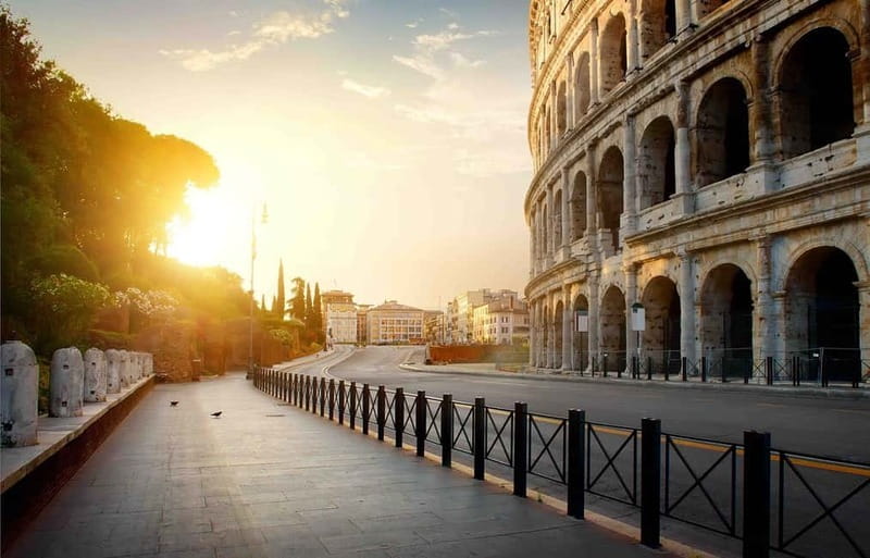 Rome: Colosseum VIP Top Floor 7 Pax Tour - What the guide adds, and why headsets are a big deal