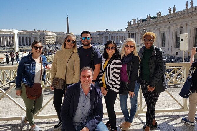 Rome: Complete Early Morning Vatican Tour | Small Group - Gallery of Tapestries: why you should pay attention for the illusion
