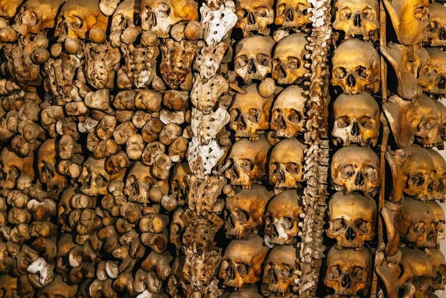 Rome: Crypts and Catacombs Underground Tour with Transfers - Timing, walking level, and what to wear (and what not to wear)