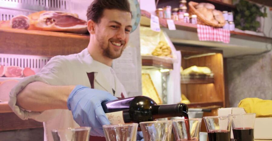 Rome: Discover Trastevere Street Food Guided Tour - Stop 2: Pizza al taglio, slice-style pizza you can walk with
