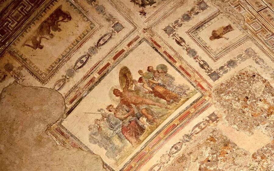 Rome: Domus Aurea Tour with Virtual Reality Experience - The fresco rooms: what to notice beyond the photos