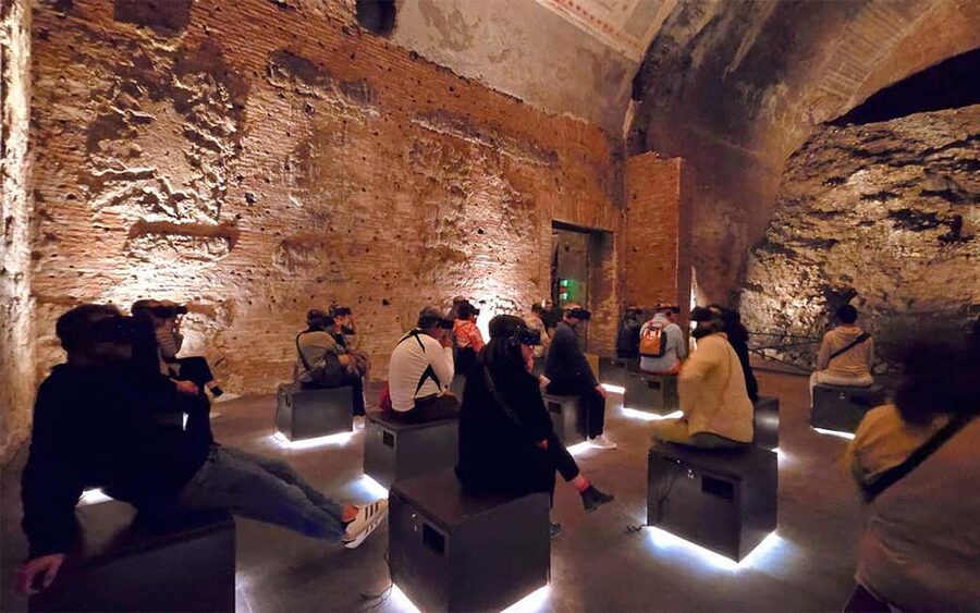 Rome: Domus Aurea Tour with Virtual Reality Experience - The guided tour inside: how the story travels room to room