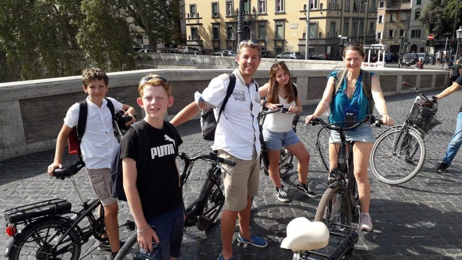 Rome: E-Bicycle Tour - Why a Rome electric bike tour makes sense for 3 hours