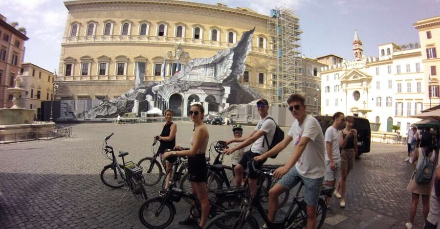 Rome: E-Bicycle Tour - Two different routes: squares and fountains, or Colosseum and Aventine panoramas