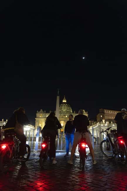 Rome: E-Bike Night Tour with Food and Wine Tasting - The Roman Forum vibe without the stress