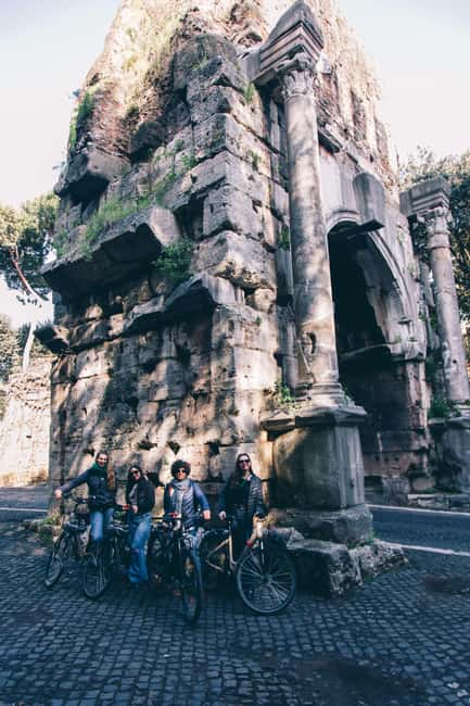 Rome: E-Bike Tour of Appia Antica, Aqueducts, and Caffarella - Church of Quo Vadis, Catacombs Pass-By, and Villa Stop Moments