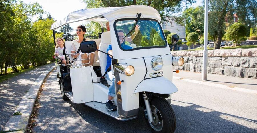 Rome E-Tuk Private Tours - Comfort details that matter: covered sides, winter blankets, and no trunk