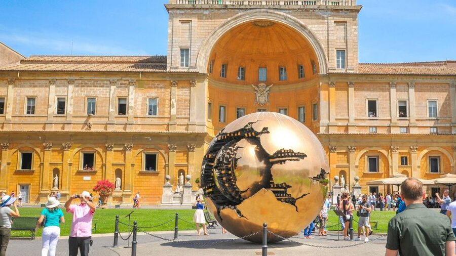 Rome: Early-Entry Vatican Museums & Sistine Chapel Tour - Meeting point and start-time timing that really matters