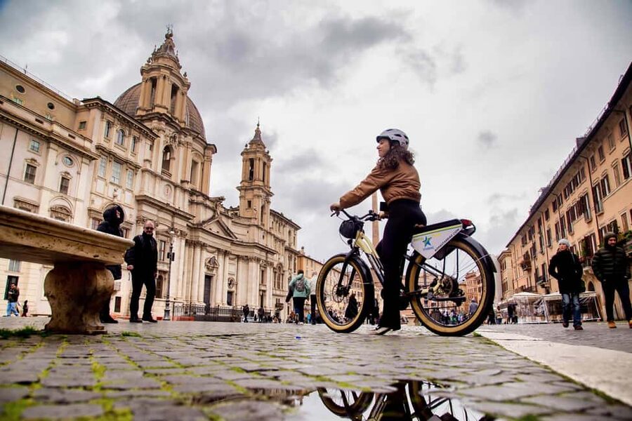 Rome: Early Morning eBike Tour - Colosseum Stop With 3D Visors, Plus the Arch of Constantine Photo Break