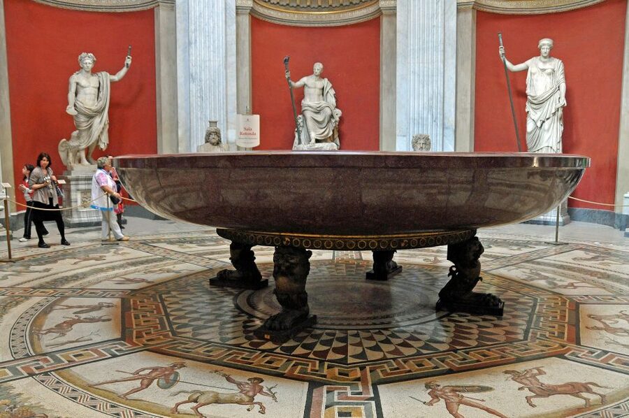 Rome: Early Morning Small-Group Vatican Tour with Pickup - St. Peter’s Square and the Basilica reality check