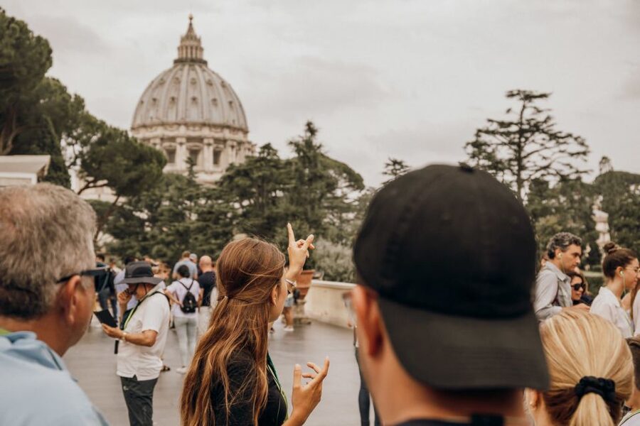 Rome: Early-Morning Vatican Museums and Sistine Chapel Tour - St. Peter’s Basilica via the Morning Shortcut