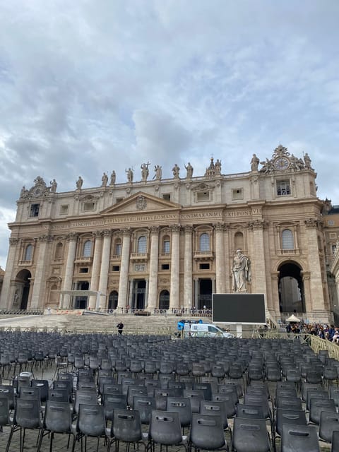 Rome: Escorted Entrance to the Vatican Museum - Raphael Rooms: High Renaissance painting in a tight, concentrated hit