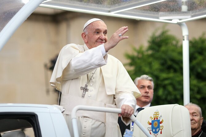 Rome: Escorted Papal Audience Experience with Entry Ticket - Papal Audience at St Peter’s Square: why this is different from a typical Vatican visit