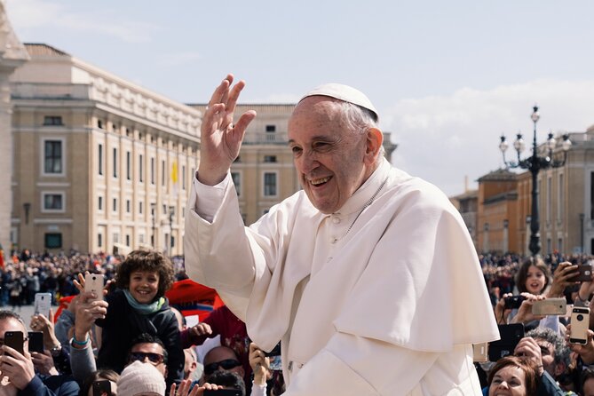 Rome: Escorted Papal Audience Experience with Entry Ticket - Inside St Peter’s Basilica areas: hearing the blessing is part of the magic