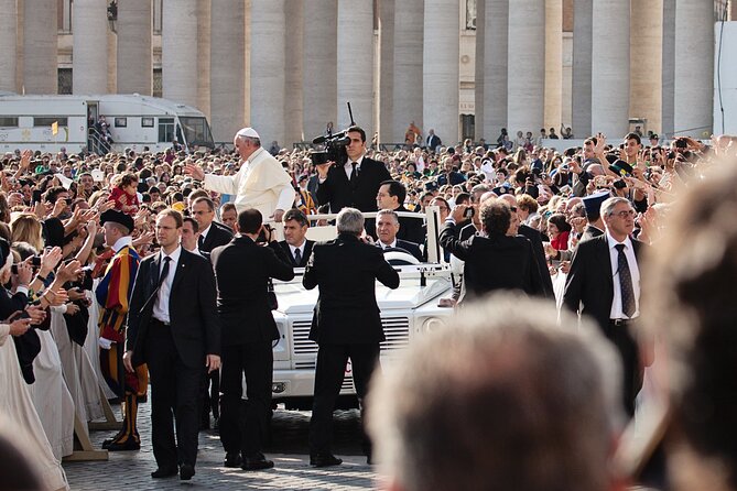 Rome: Escorted Papal Audience Experience with Entry Ticket - Dress code, restrictions, and timing: the rules that can ruin your morning