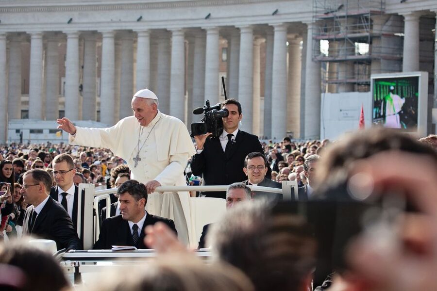 Rome: Escorted Papal Audience Experience with Entry Ticket - Should you book the Brastours Papal Audience Experience with entry ticket?