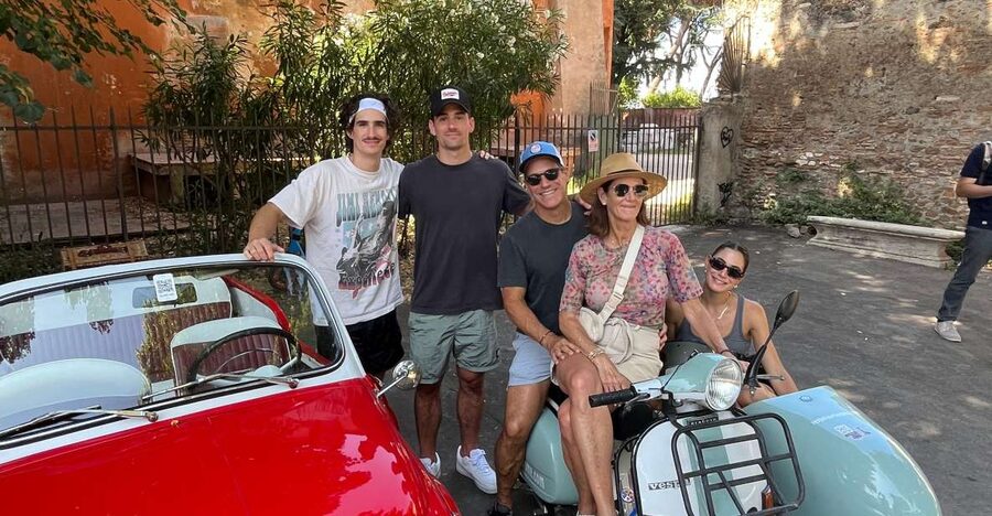 Rome: Evening Fiat 500 and Vespa Prosecco Tour - Baths of Caracalla: a quieter guided stop (and a scenic drive)