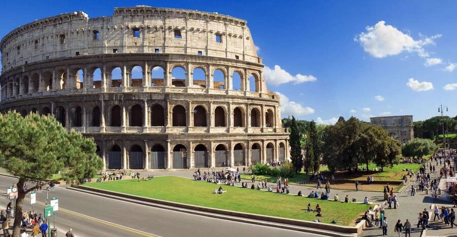 Rome: Exclusive Colosseum Underground and Roman Forum Tour - Meeting point at Caffè Roma and how to not waste your first 20 minutes
