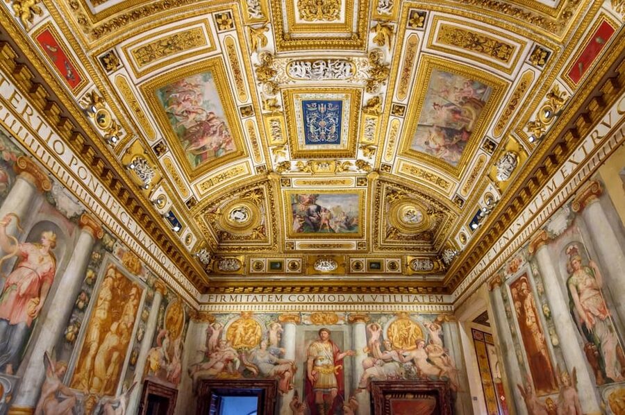 Rome: Experience the Magic of Castel Sant'Angelo - Spiral Staircase: The Moment You Feel the Geometry