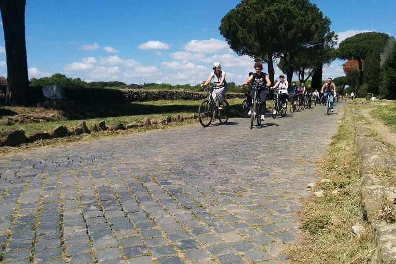 Rome Explorer Pass: 2 to 7 Attractions - Includes Colosseum - The Pantheon and Capitolini Museums: reserved entrance beats the chaos
