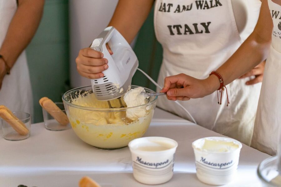 Rome: Fettuccine and Tiramisu Cooking Class with Wine - Key Things to Know Before You Go