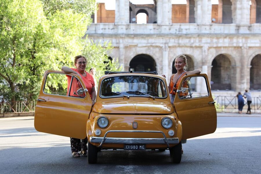 Rome: Fiat 500 Vintage City and Photo Tour - Gianicolo Terrace: The Big View That Makes Rome Feel Wide