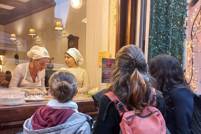 Rome: Food tasting tour in Trastevere - Campo de Fiori Market Walk: Cheese, Oil, and a Taste of Daily Life