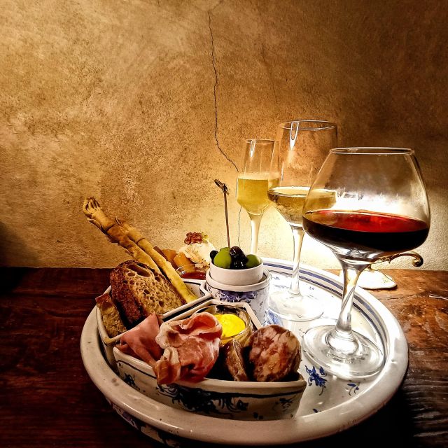 Rome Food Tasting with Wine Paring in Trastevere Experience - Wine Pairing Style: Prosecco First, Then Reds and One White