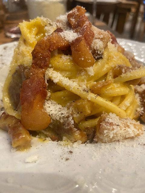 Rome: Food Tour with Market Visit - Returning to La Nicchia Cafe for wine and regional bites
