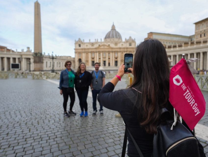 Rome: Full-Day Colosseum, Vatican Museums & City Center Tour - Piazza Venezia views, then the jump to the Colosseum