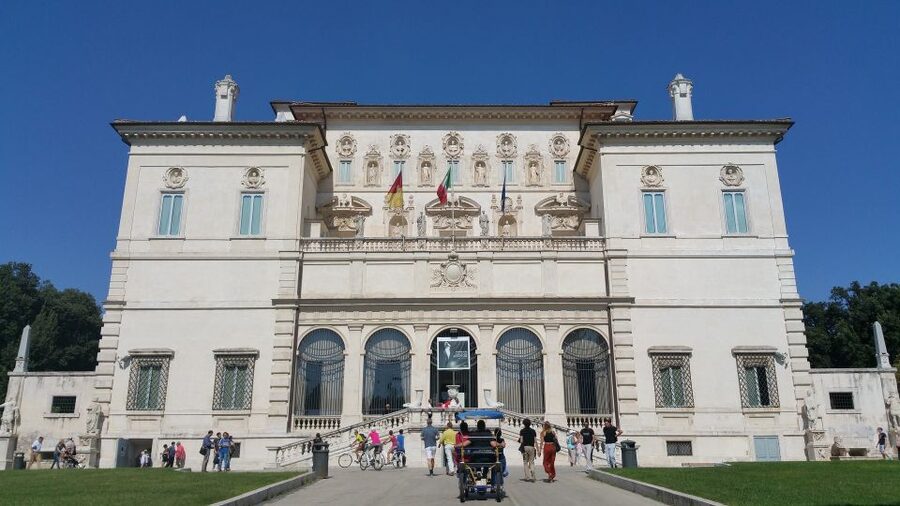 Rome: Galleria Borghese Museum Entry Ticket and Guided Tour - Arriving at Piazzale Scipione Borghese and keeping entry painless