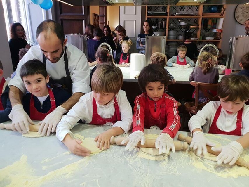 Rome: Gourmet Pizza Cooking Class (SHARED) - Seasonal Ingredients and Two School Locations Near Key Sights