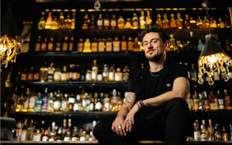 Rome: Guided Bar Crawl in Trastevere - Footwear and Comfort Rules You Should Follow