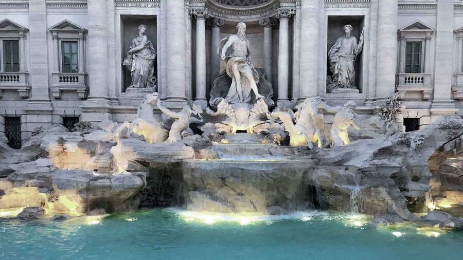Rome: Guided City Center Evening Sightseeing Walking Tour - Trevi Fountain: coin toss legend and the Baroque showpiece
